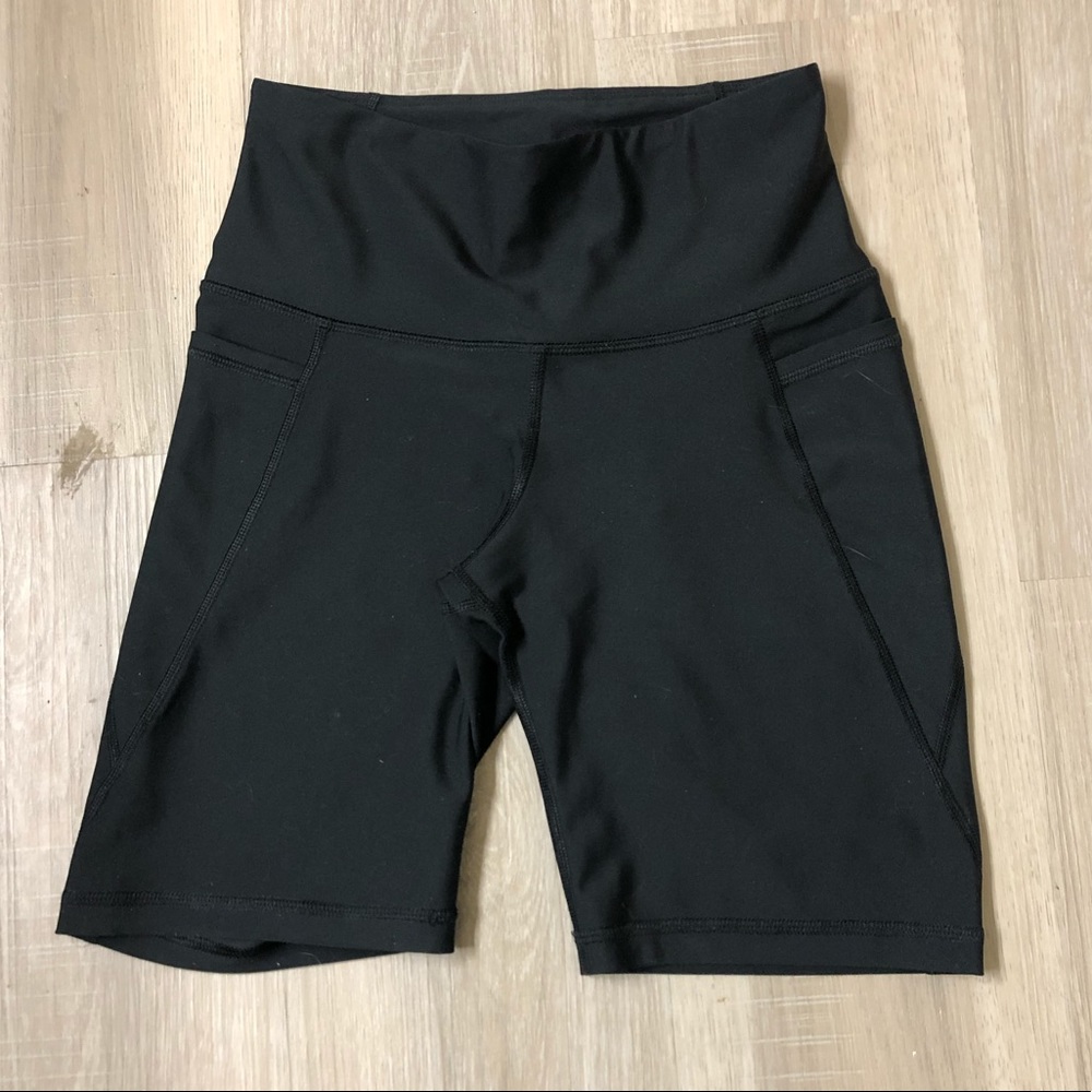 FINAL SALE Old Navy High Waisted Bike Short with Pockets, Black